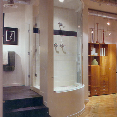 Curved-Glass-Shower-Panel-Bent-Glass