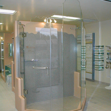 Rocky-Top-Edge-Estate-Shower-Enclosure